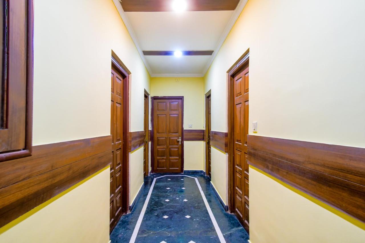 Hotel Jingle Inn โกลกาตา ภายนอก รูปภาพ