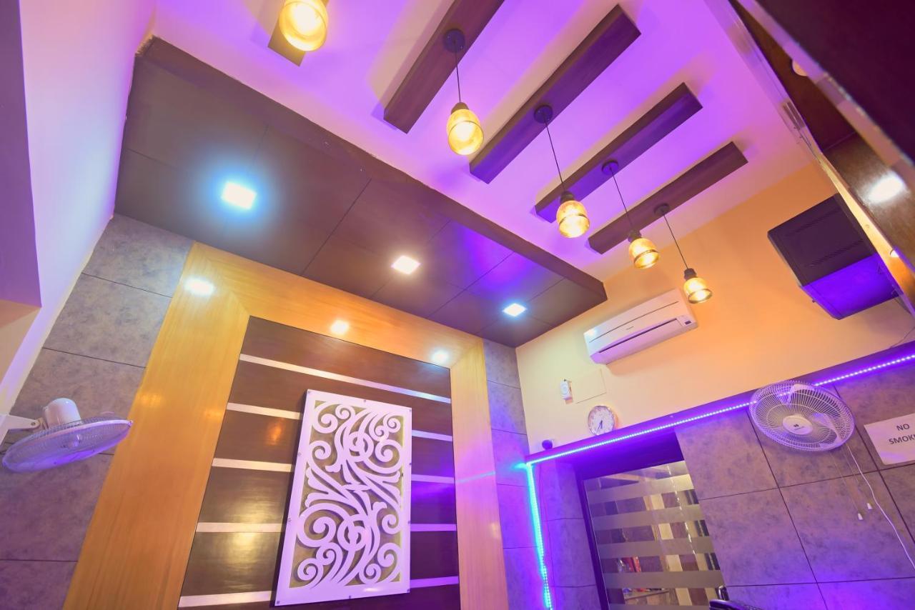 Hotel Jingle Inn โกลกาตา ภายนอก รูปภาพ