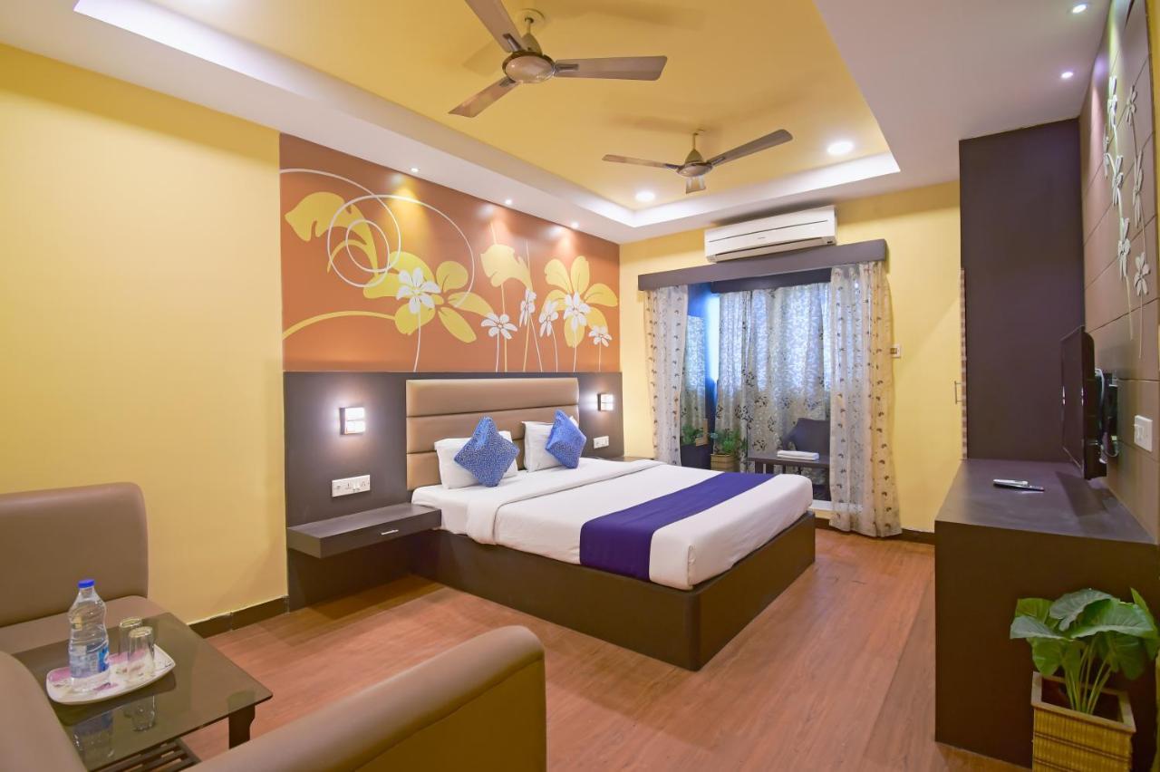 Hotel Jingle Inn โกลกาตา ภายนอก รูปภาพ