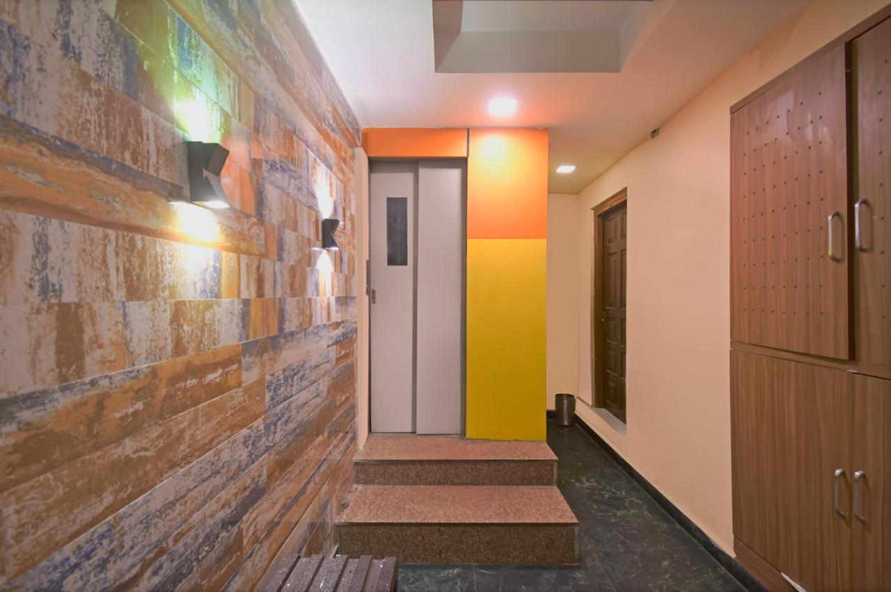 Hotel Jingle Inn โกลกาตา ภายนอก รูปภาพ
