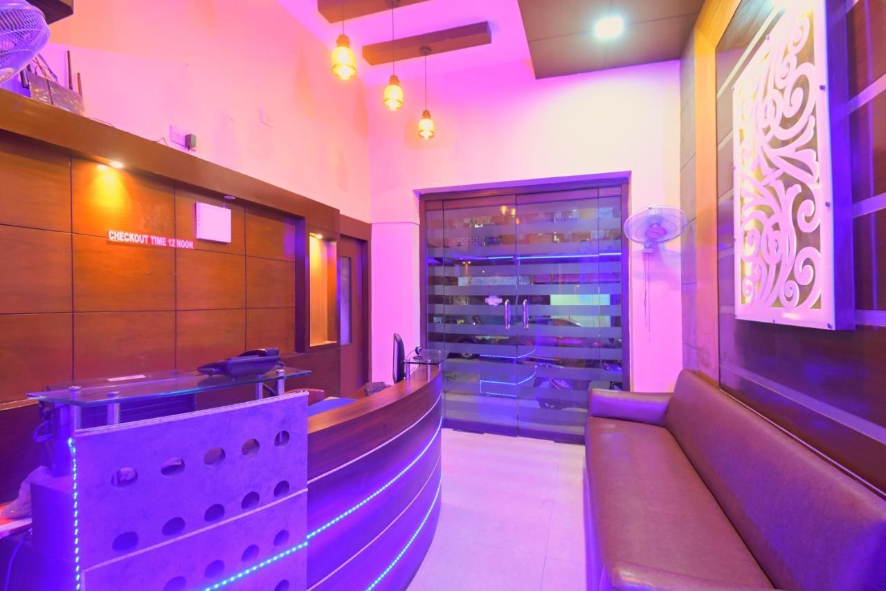 Hotel Jingle Inn โกลกาตา ภายนอก รูปภาพ