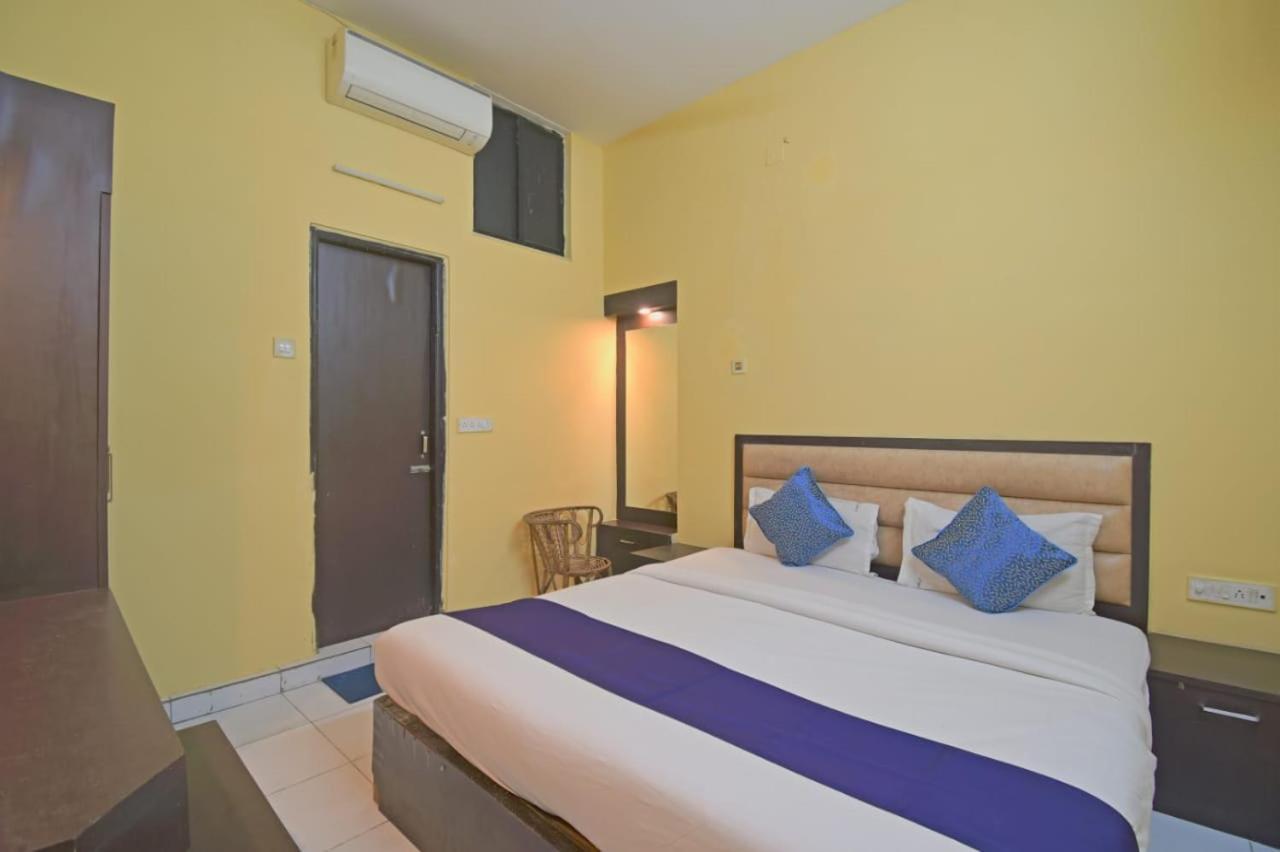 Hotel Jingle Inn โกลกาตา ภายนอก รูปภาพ